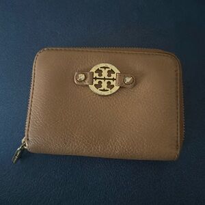 Tory Burch Used tan wallet